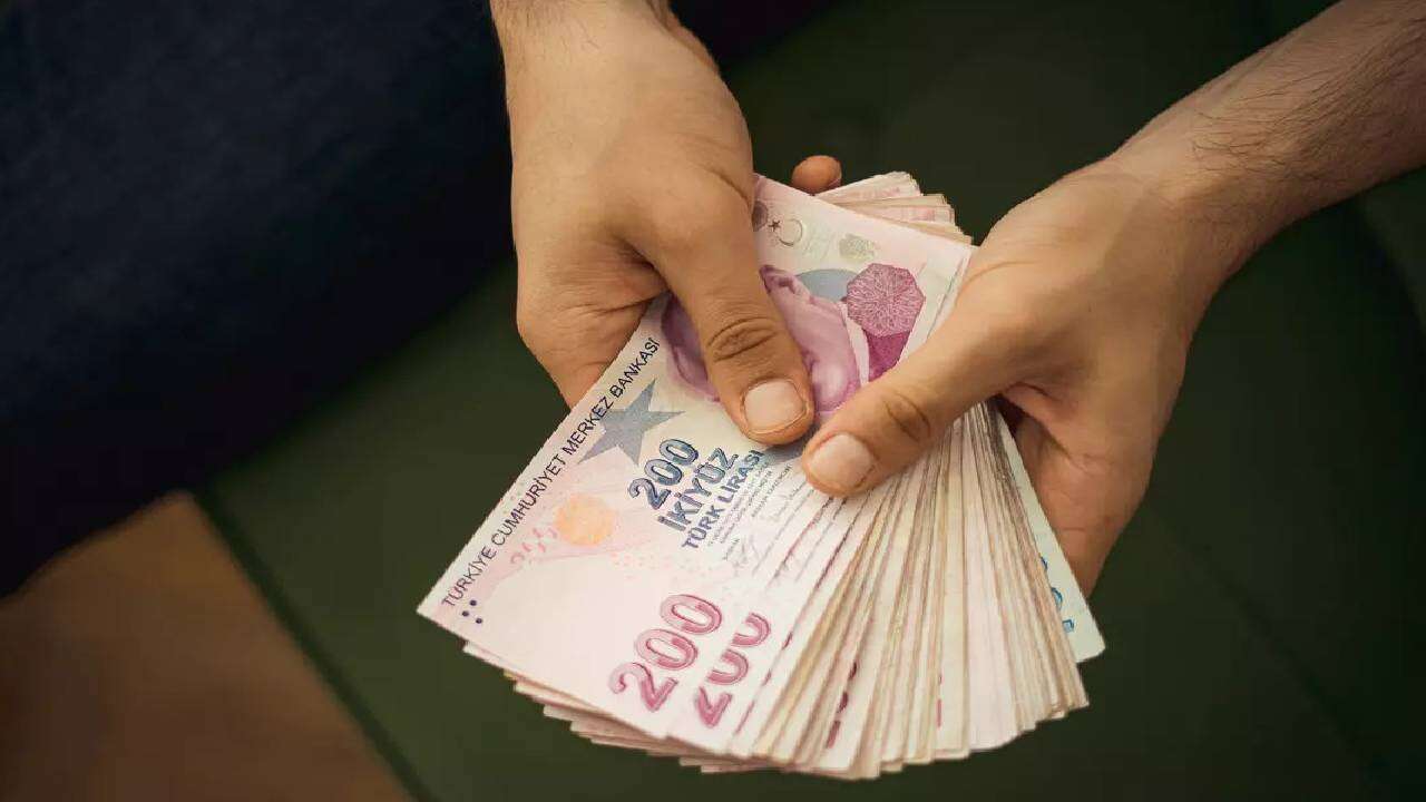 Bankalar kesenin ağızını açtı: Emekli maaş promosyonu zamlandı! Emekliye 100 bin lira ek ödeme için son 1 gün 9